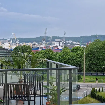 Goma Rent Nadmorskie Tarasy Z Widokiem Na Morze גדינייה